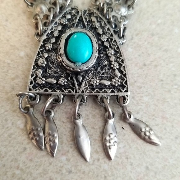 HOST PICK ON SALE 🔥 Boho tribal southwestern inspired faux turquoise necklace - Picture 4 of 10